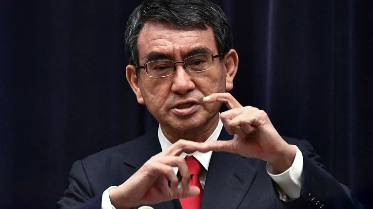 Ministro Taro Kano não informou quantas vacinas deverão chegar ao Japão na próxima semana, mas assegurou que elas chegarão ao país 
