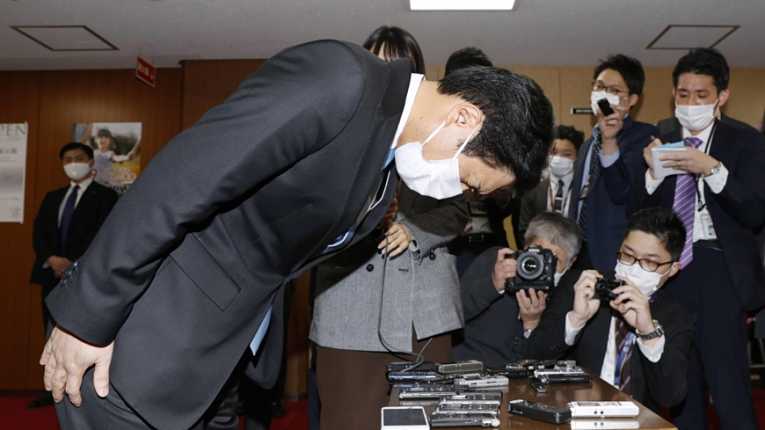 Coletiva de imprensa para a renúncia de Takaki Shirasuka na quarta-feira (17)