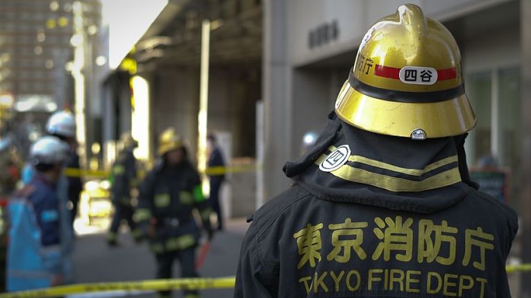 Incêndio na região central de Tokyo deixou duas mulheres com ferimentos leves e destruiu 11 residências