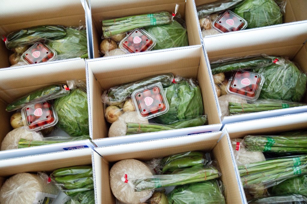 Caixa com presente de agradecimento da cidade de Hirado