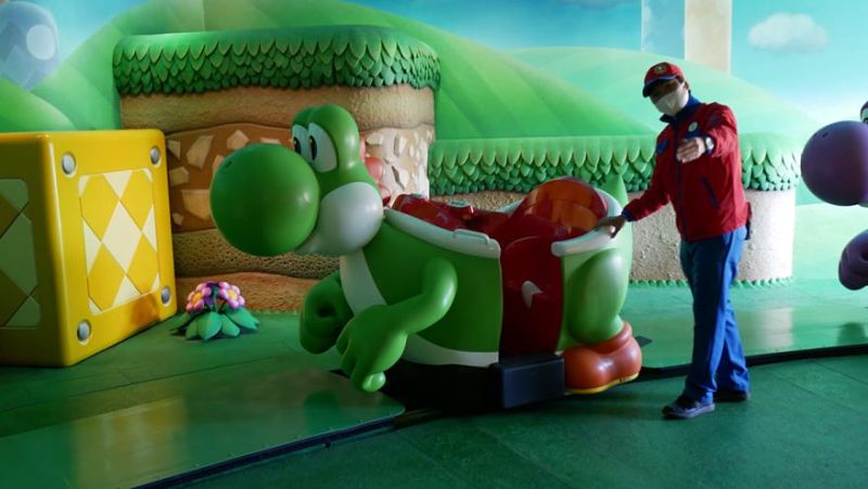 Yoshi's Adventure - carrinho da atração 