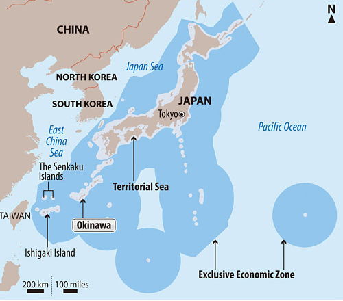 Zona Exclusiva Econômica do Japão em azul escuro (incluindo as regiões disputadas com a China)