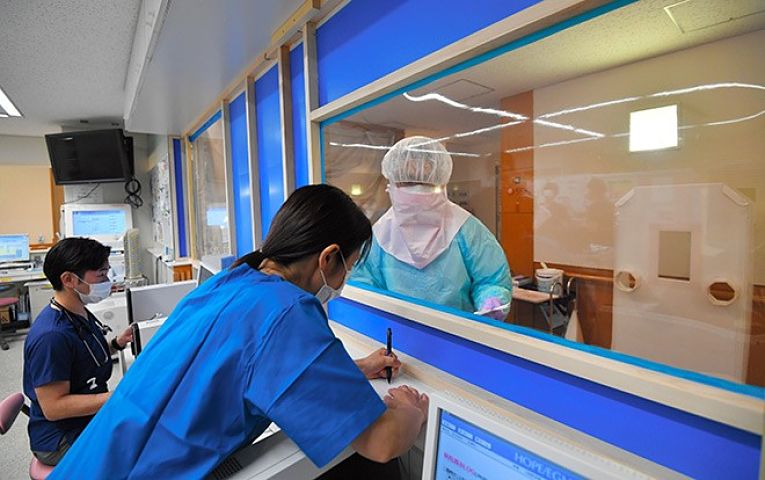 Nessa quinta-feira (13) o Japão registrou 101 mortes relacionadas a COVID-19. A prefeitura de Hokkaido (721) vem apresentando um aumento constante no número de contaminações nos últimos dias