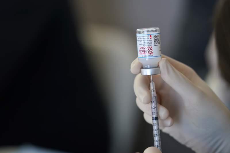 Japão aprova vacina Moderna e AstraZeneca