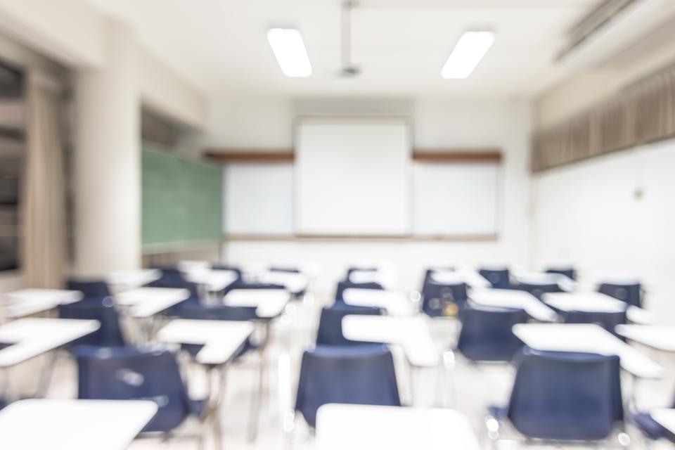 Escolas públicas do ensino médio de Okinawa adotam rodízio para alunos