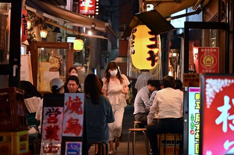 Após duas semanas da extensão do estado de emergência, a Região Metropolitana de Tokyo (Saitama, Chiba, Kanagawa e Tokyo) e outras 8 prefeituras manterão o estado de quase-emergência até o dia 11 de julho