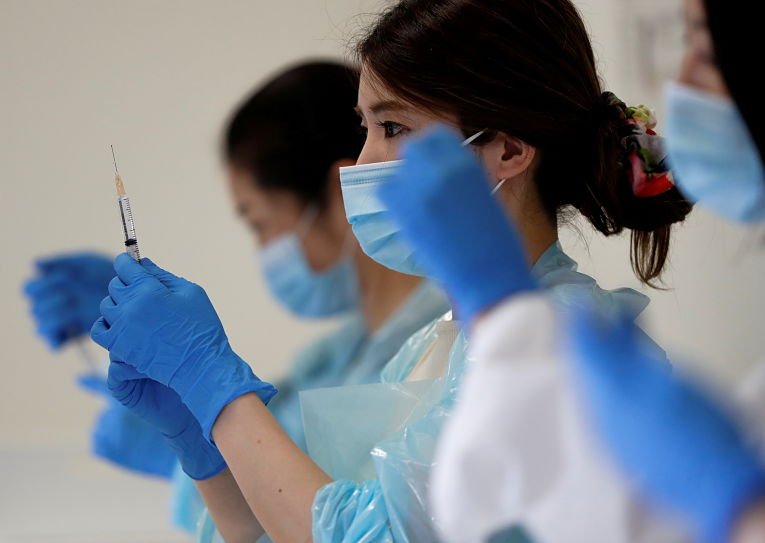Governos locais temem que falta de de suprimentos enviado pelo governo central diminuam o ritmo de vacinação contra o SARS-CoV-2, especialmente em cidades do interior do país