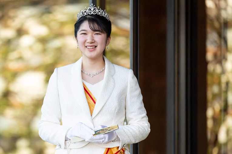 Princesa Aiko completou 20 anos e cumprirá suas funções dentro da família Imperial sob o escrutínio da sociedade. Foto pot Yuichi Yamazaki / Pool / AFP