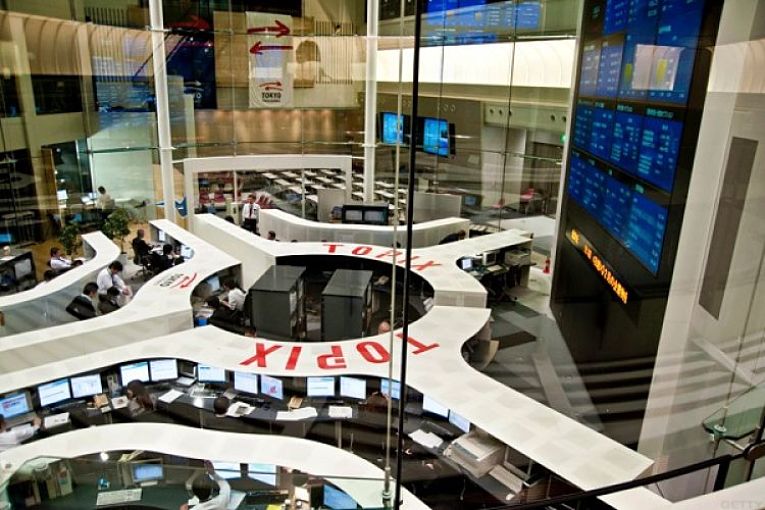 Bolsa de valores japonesa é considerada um porto seguro para investidores em momentos de crise e instabilidade internacional