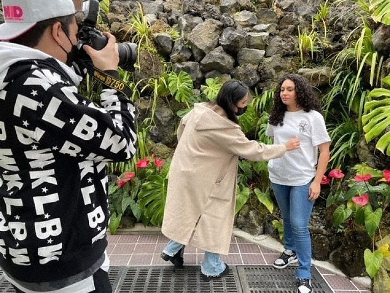 Mariah 'Righetti' Takahashi é uma mulher de negócios que começou a dirigir sua primeira empresa a menos de um ano