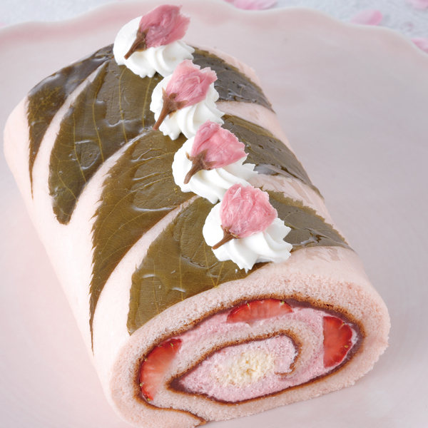 Bolo de rolo sakura da Patisserie Kihachi