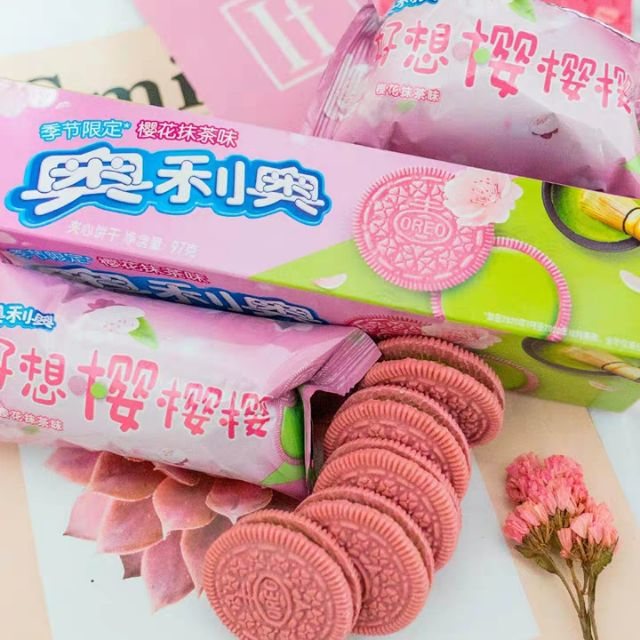 Oreo sakura com matcha
