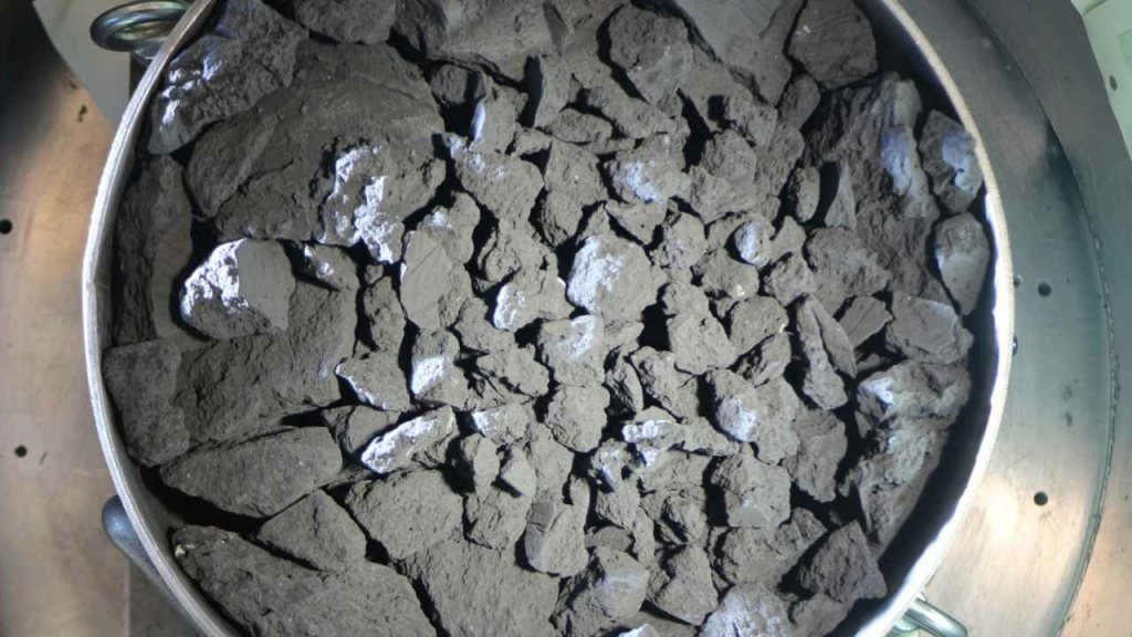 Hayabusa2 descobre aminoacidos essenciais para vida em amostra de asteroide Ryugu
