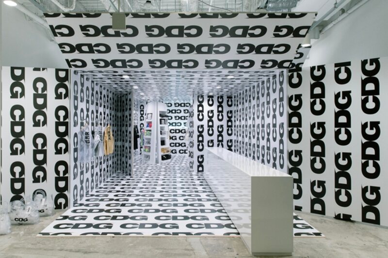 Entrada de espaço da Comme des Garçons CDG