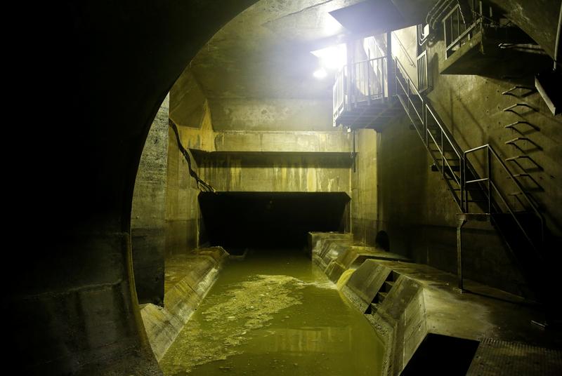 Sistema de coleta de esgoto das grandes cidades fazem mau uso dos recursos da região ao poluir parte desses ativos naturais