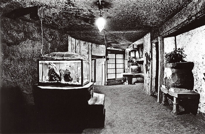 Área da caverna artificial hotel gankutsu