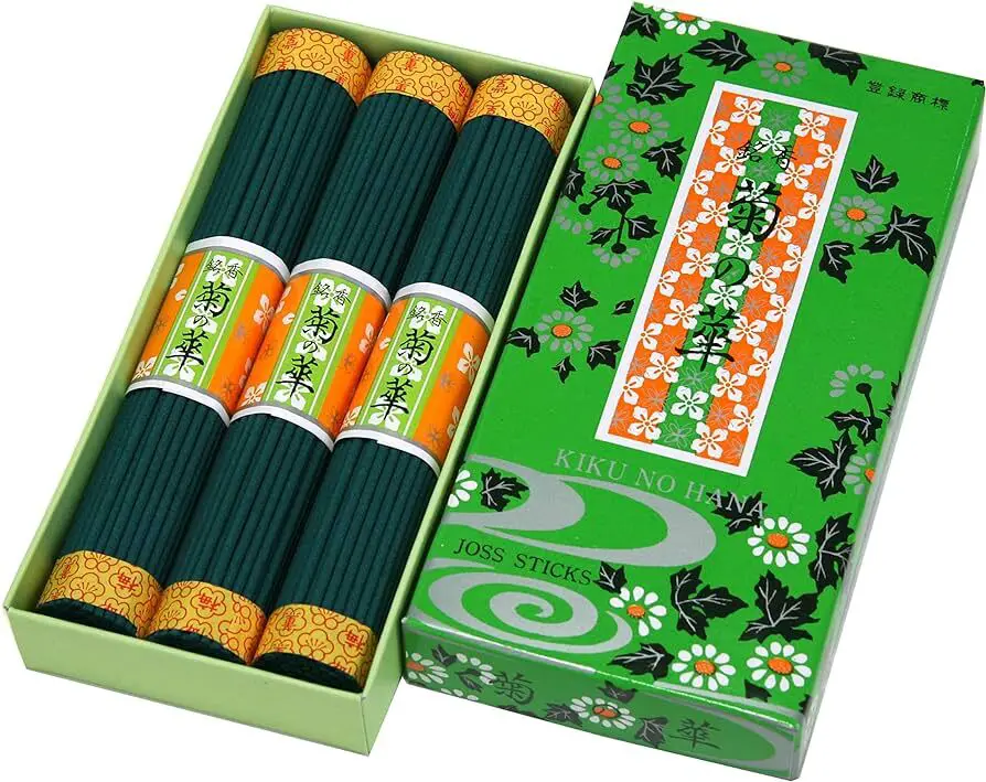 Incenso é oferenda do obon