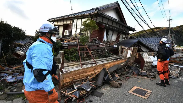 Praticamente todas as casas que desabaram no terremoto de 7,6 na prefeitura de Ishikawa não estavam dentro das normas de padrões sismicos de 1982