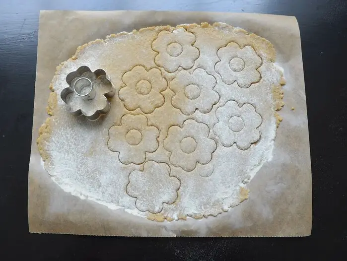 Cortando massa de soba boro