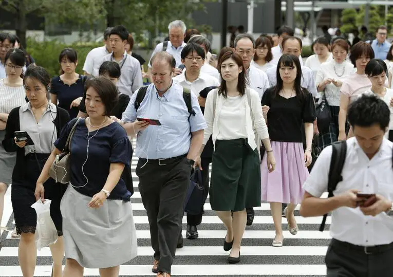 Com taxa de desempre em 2,4%, o Japão vive situação de pleno emprego - em partes causado pela falta de trabalhadores e envelhecimento da população