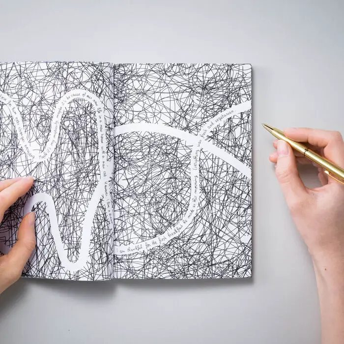 Caderno de anotações com espaço de linhas fluídas foi ganhador de 2022