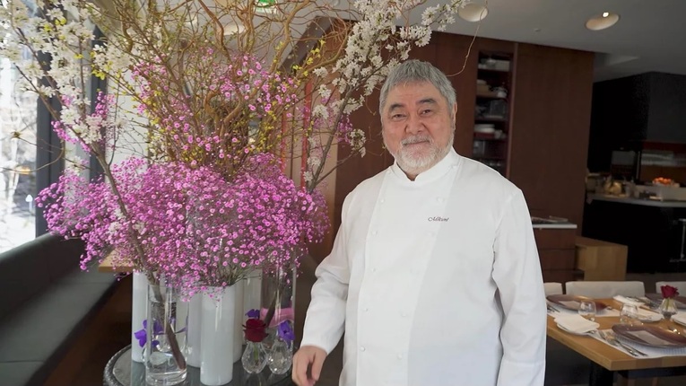 Mikuni Kiyomi, chef condecorado com honras no doutorado da Francois Rabelais University