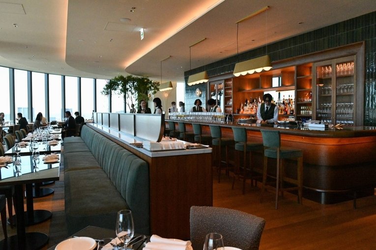 Grand Bistrô Dining 33, restaurante comandado pelo renomado chef Mikuni Kiyomi