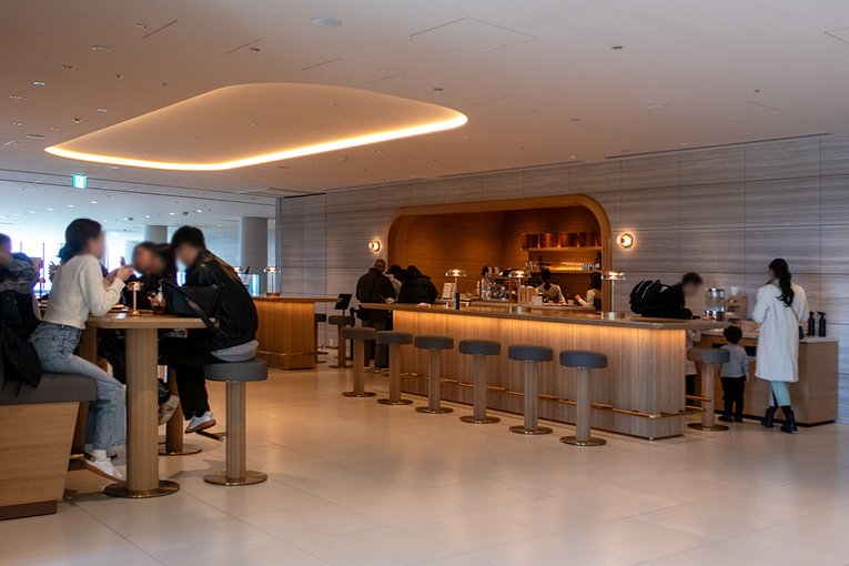Sky House Cafe & Bar operado pela Little Darling Coffe Roasters no Hills House
