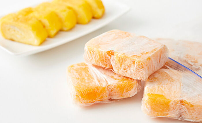 Tamagoyaki é comida japonesa que fica bem congelada para obentô com segredo