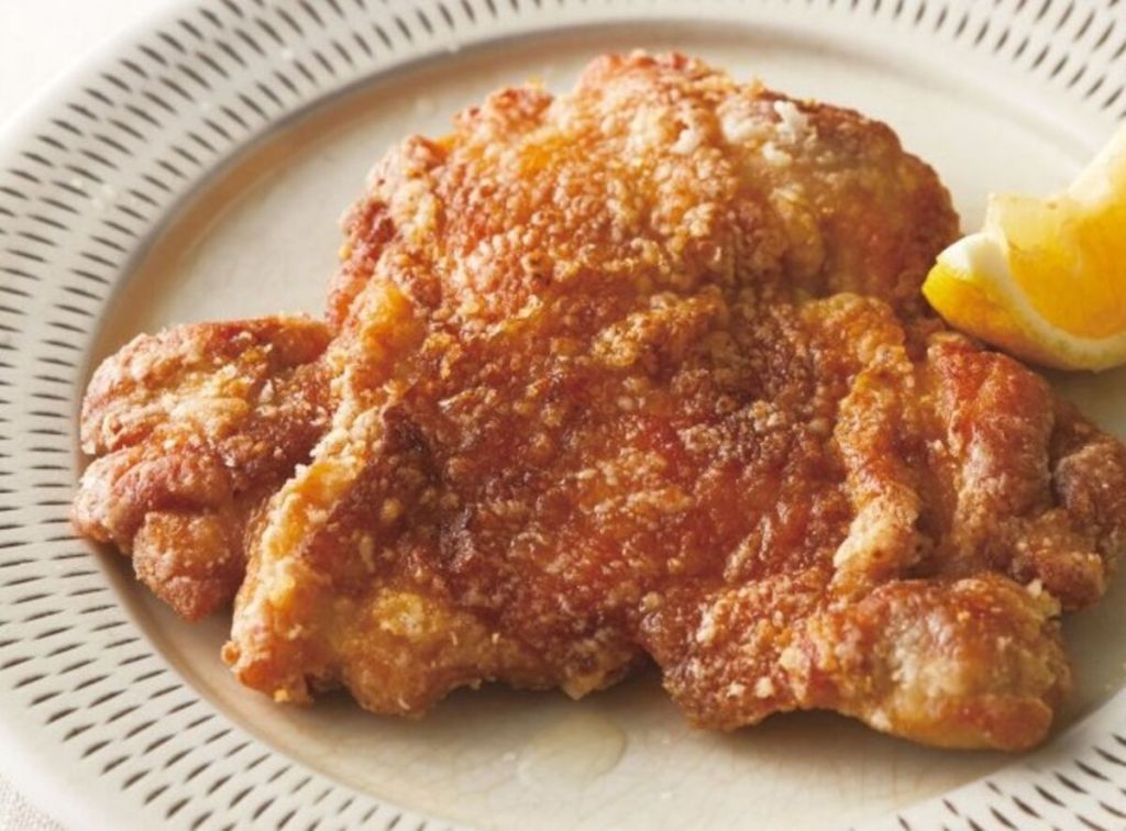 Frango crocante japonês em receita menos oleosa e deliciosa