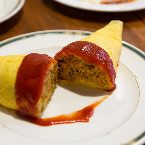 Azabu Shokudo tem um omurice muito bom de Tokyo