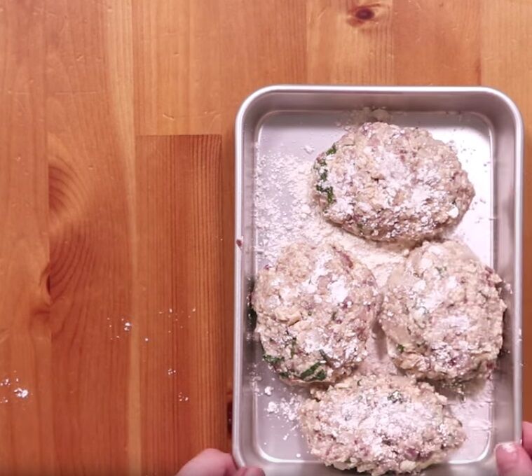 Bolinhas de hamburguer japonês leve e saudável de sardinha