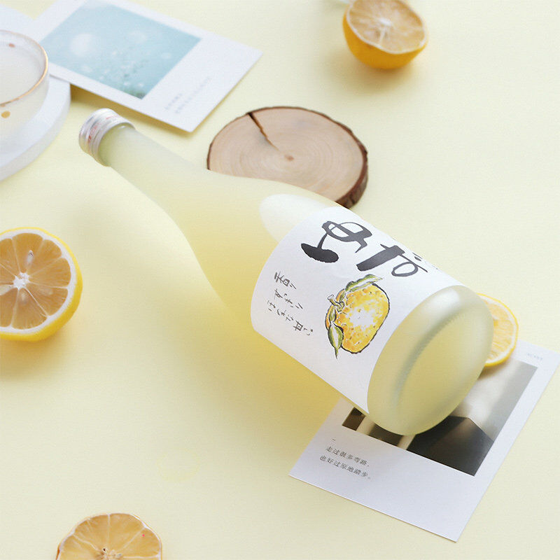 Yuzuchu bebida japonesa com álcool é uma espécie de limonada refrescante e popular