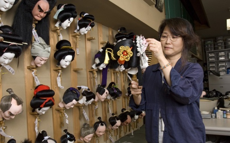 Akiko Takahashi, Tokoyma profissional de Bunraku. Foto por Masumi Mizuno