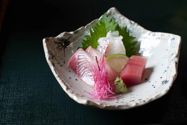 Sashimi sazonais Mukozuke