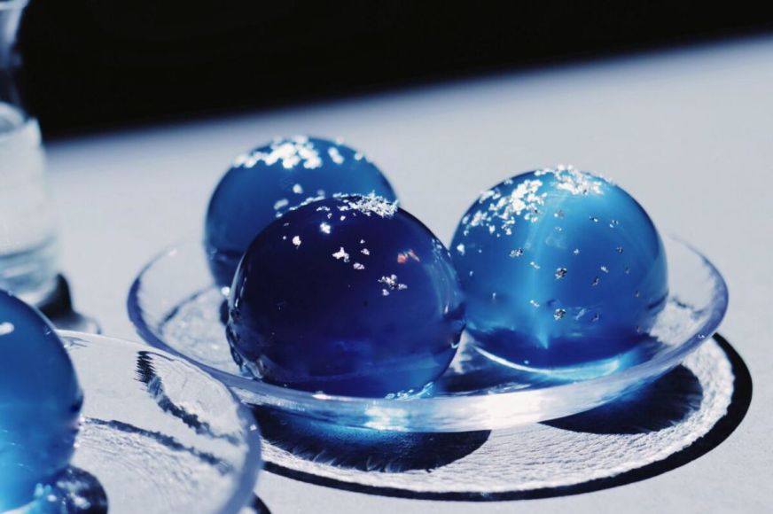 Artista de sobremesa japonesa Tomei masteriza arte com gelatina