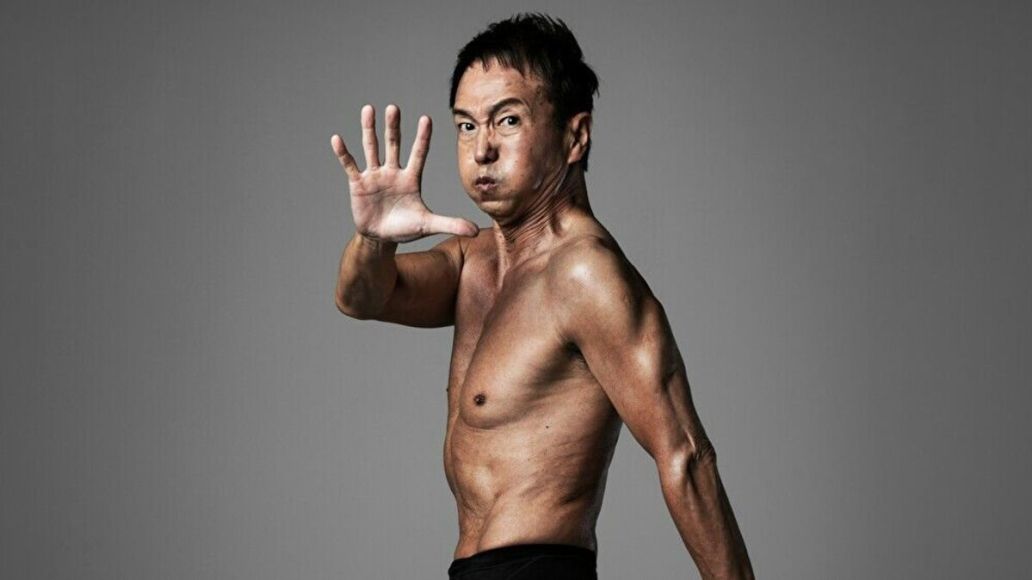 Técnica de respiração japonesa longa para queimar gordura abdominal