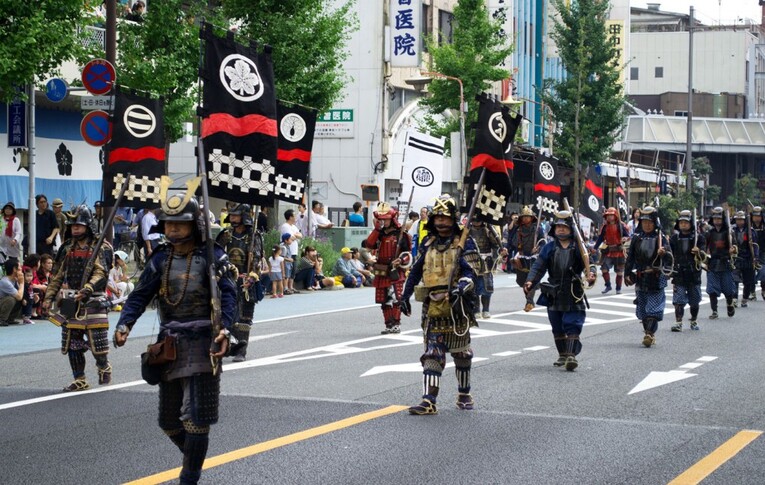 Mesmo com o fim da classe guerreira, a cultura samurai permanece nas artes, literatura, animações, filmes, festivais, e é claro, no mundo corporativo