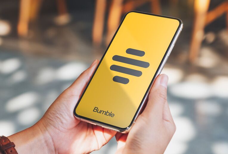 Bumble ganhou popularidade com o login na conta da Apple ID