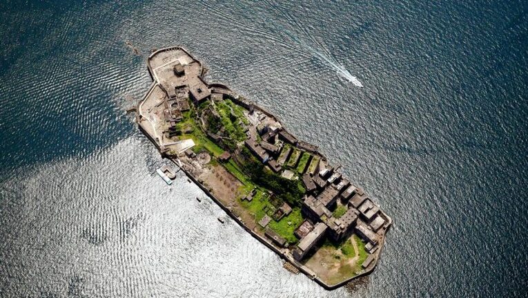 Ilha Hashima, mais conhecida como Gunkanjima vista de cima