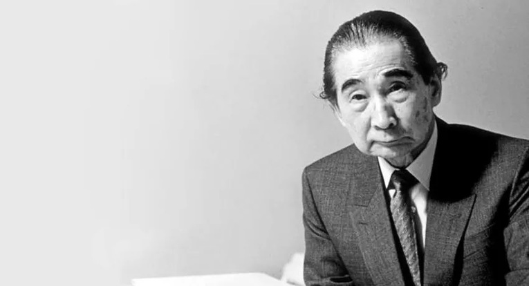 Vencedor do Pritzker Prize de 1987, Kenzo Tange é considerado como um dos maiores arquitetos do século XX