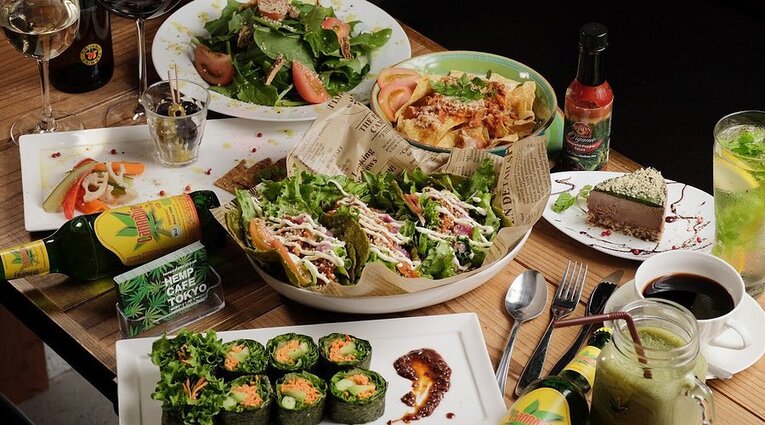 Se você tem receio de ingerir CBD, não se preocupe, há opções de comida e bebida sem o canabideol