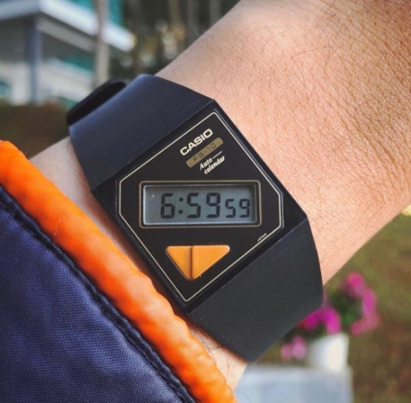 CASIO FS-10, um ícone da moda e da estética dos anos 80