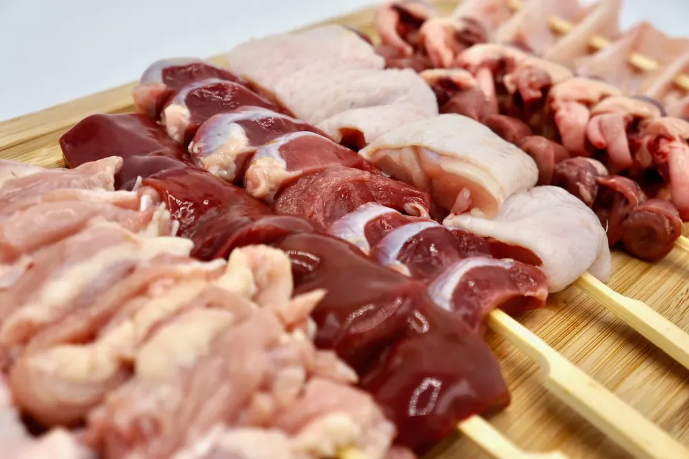 Cortes de frango de Yakiniku