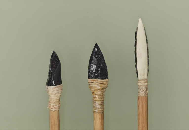 Réplica de lanças feitas com Dasei-sekki utilizadas durante o período Jomon