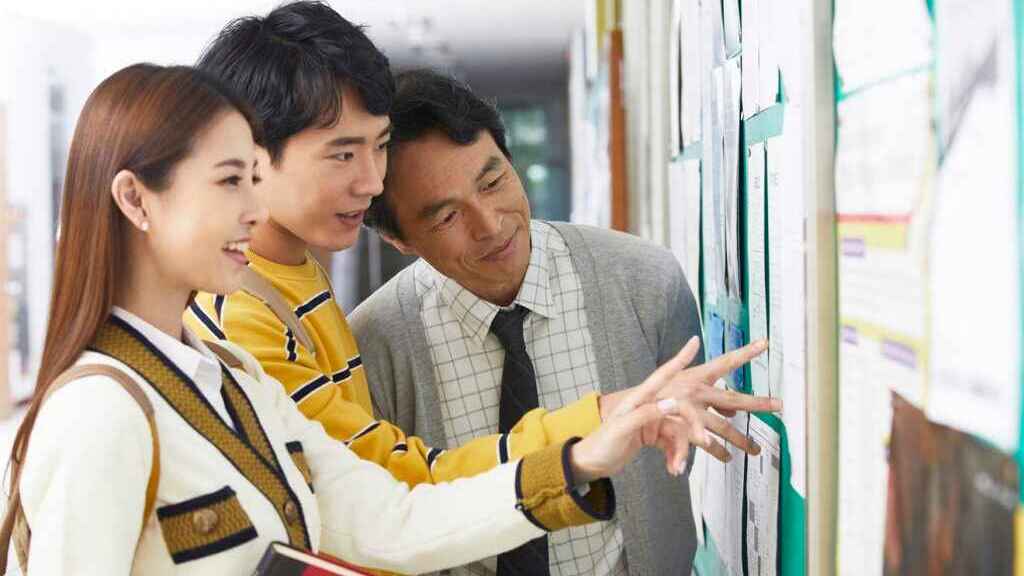 Empregos de meio período para quem estuda no Japão conseguir uma renda para custos, ganhar experiência e melhorar nível de japonês
